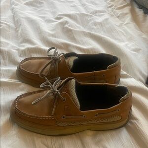 Boys Sperry Tan Boat Shoes size 6